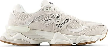 New Balance 9060 moonbeam