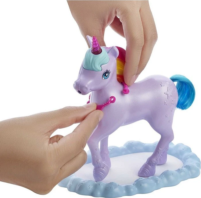 Mattel Barbie - Dreamtopia Dreamtopia Playset with Barbie, Pet Unicorn & Color Change Potty