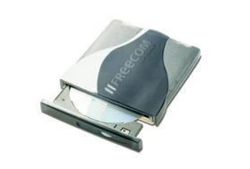 Freecom Traveller II CD-RW 8x/4x/24x Kit mit Freecom PCMCIA-Kabel
