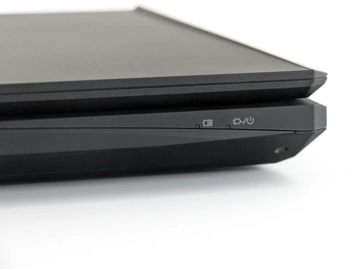 Schenker XMG P704-8EV Pro, Core i7-4810MQ, 8GB RAM, 256GB SSD, 1TB HDD, GeForce GTX 970M, DE