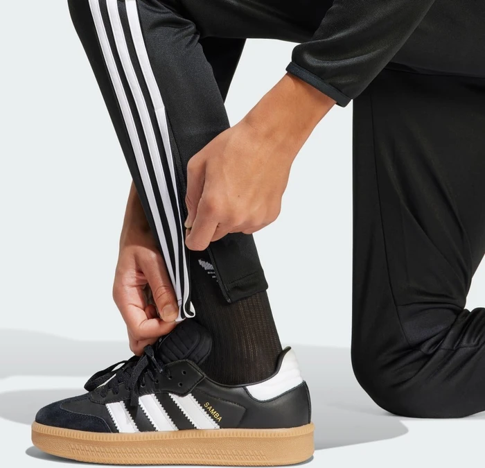 adidas Tiro 25 Essentials Trainingshose lang schwarz/weiß (Junior)