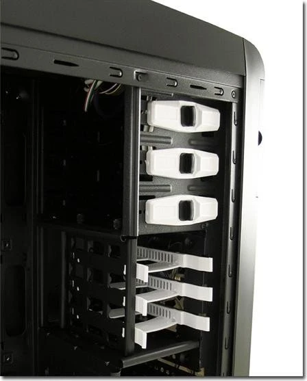 LC-Power Gaming 979B Silver Strike, Acrylfenster