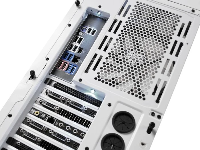 NZXT Phantom 820 weiß, Acrylfenster