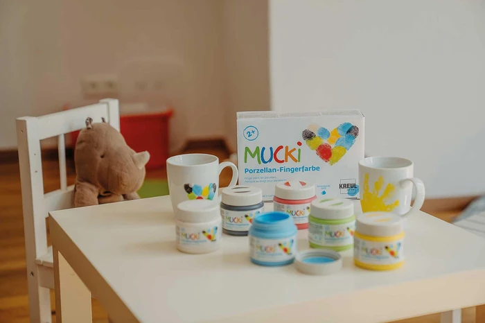 Kreul Mucki Porzellan-Fingerfarbe, 6 Farben, 150ml, 6er-Set