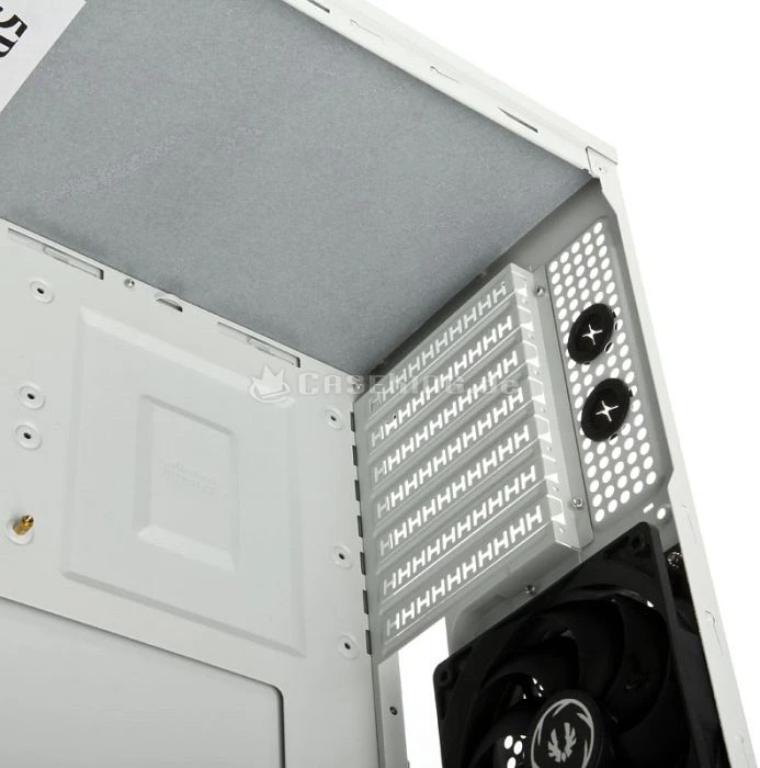 BitFenix Outlaw USB 3.0 weiß, schallgedämmt