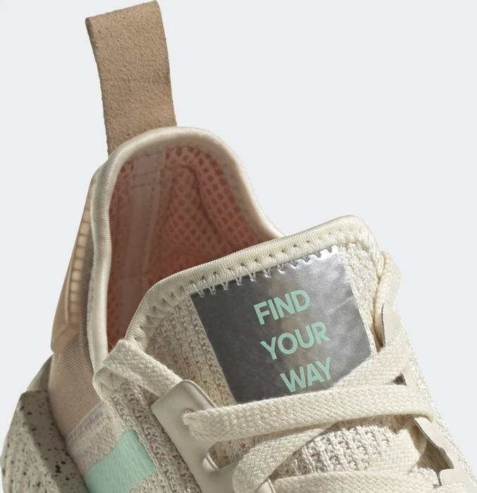 adidas NMD_R1 The Child - Find Your Way cream white/pale nude/clear mint (Damen)