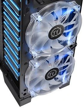 Thermaltake Core V71, Acrylfenster