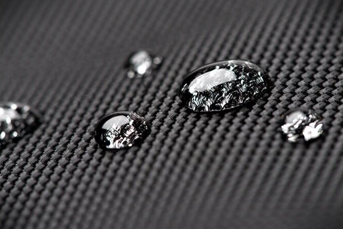 Kensington Contour 2.0 Pro 17" Laptop Rucksack schwarz