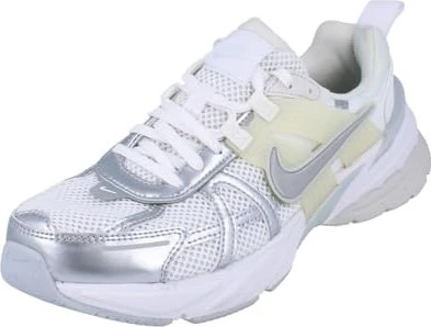 Nike V2K Run white/platinum tint/pure platinum/metallic silver