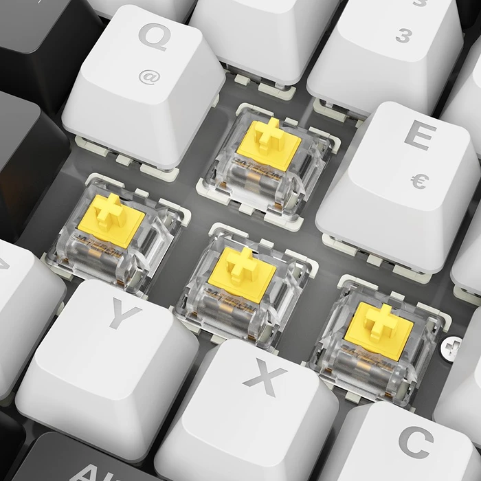 Sharkoon Skiller SGK50 S2 White, schwarz/weiß, LEDs RGB, hot-swap, Gateron YELLOW, USB, DE
