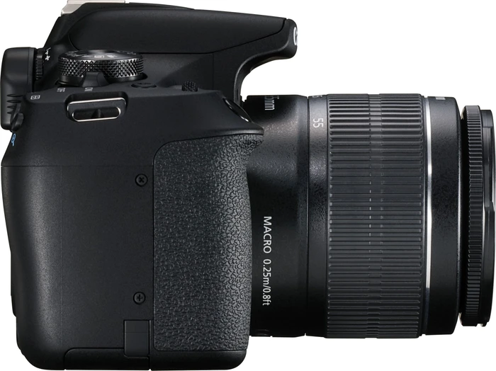 Canon EOS 2000D mit Objektiv EF-S 18-55mm 3.5-5.6 IS II Value-Up Kit