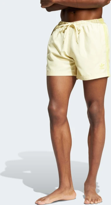 adidas Adicolor 3-Streifen 5-Inch Badeshorts powder yellow (Herren)