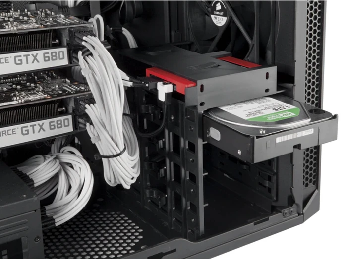 Corsair Carbide Series 200R
