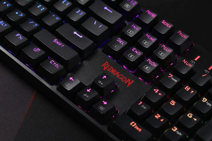 Redragon K582 Surara, LEDs RGB, hot-swap, Gaote Outemu BLUE, USB, US