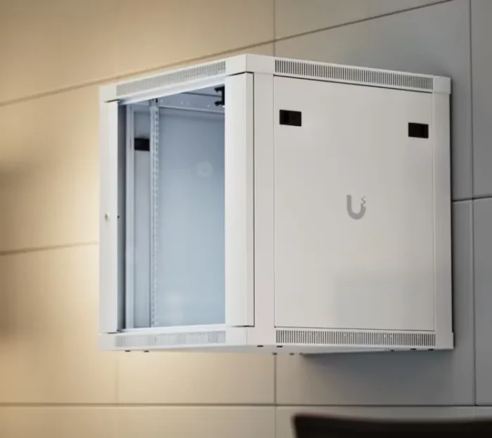Ubiquiti 12U Rack Cabinet, 19" Wandgehäuse 12HE, Glastür, weiß, 600mm tief