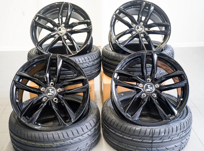 Ultra Wheels Pro 8.5x19 5/112 ET35 (verschiedene Farben)