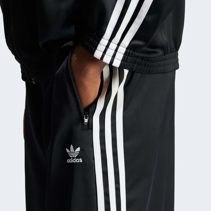 adidas Adicolor Satin Wide Leg Trainingshose lang schwarz (Damen)