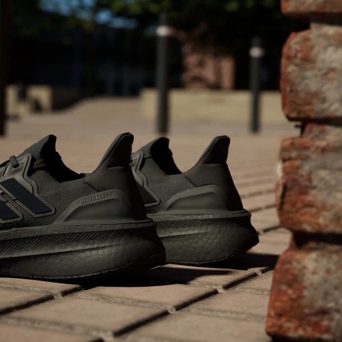 adidas Ultraboost 5 core black (Damen)