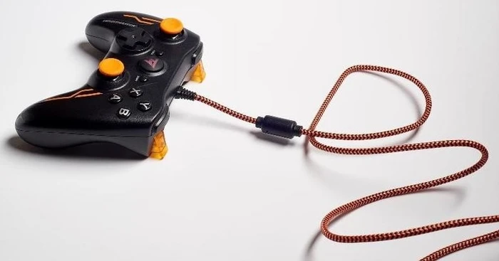Thrustmaster GP XID PRO Gamepad (PC)