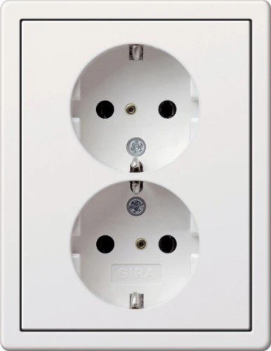 Gira SCHUKO-Doppelsteckdose 16A 250V komplett mit Abdeckrahmen, reinweiß glänzend