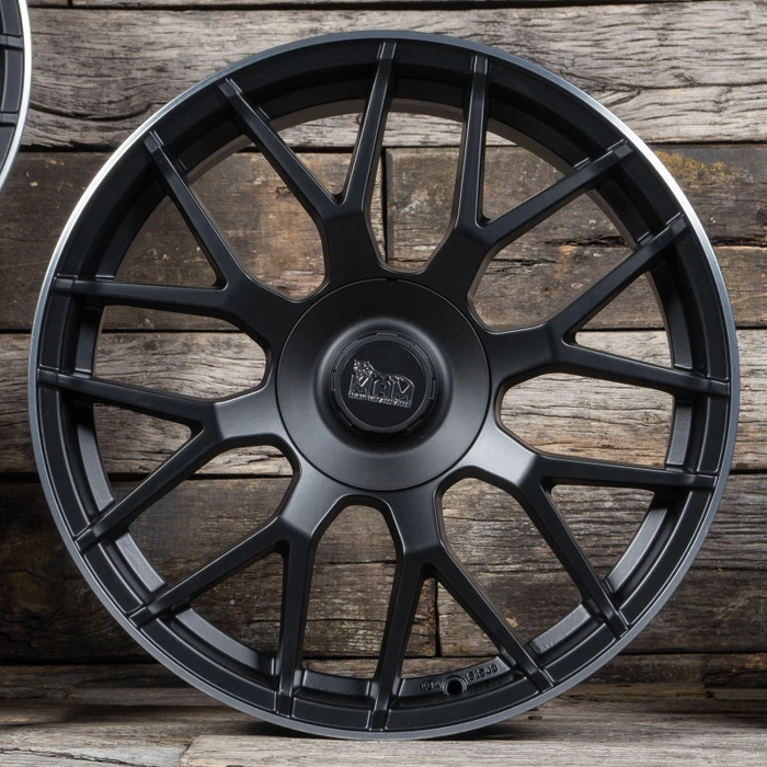 MAM GT1 7.5x17 5/112 ET35 (verschiedene Farben)