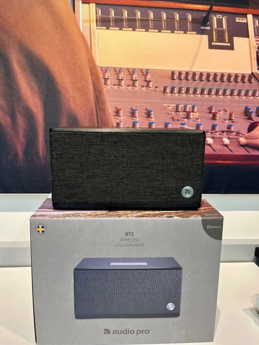 Audio Pro BT5 schwarz