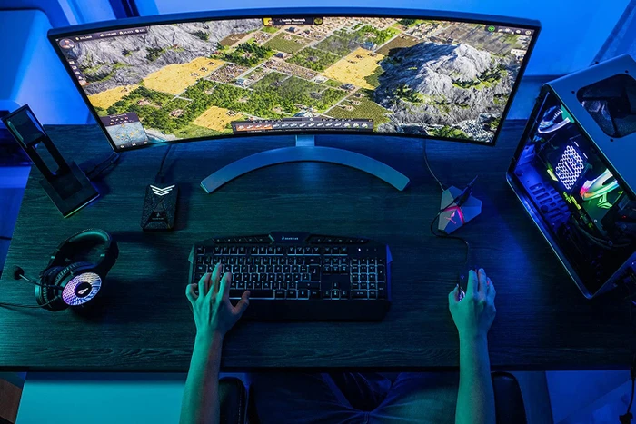 Verbatim SureFire KingPin RGB Gaming Keyboard, LEDs RGB, schwarz, USB, UK