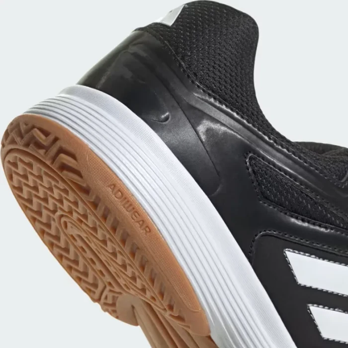 adidas Speedcourt Indoor core black/cloud white/gum