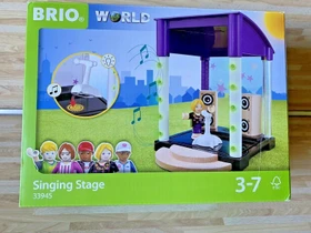 BRIO Village - Bühne mit Licht und Sound
