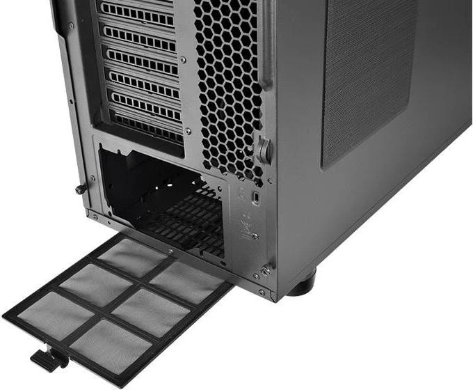 Thermaltake Suppressor F51, schallgedämmt