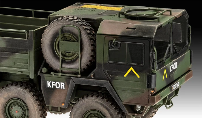 Revell MAN 10t milgl 8x8 Truck