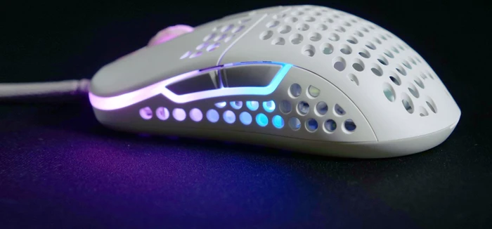 Xtrfy M42 RGB weiß, USB