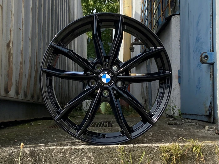 rial X12 8.0x19 5/112 ET47 (verschiedene Farben)