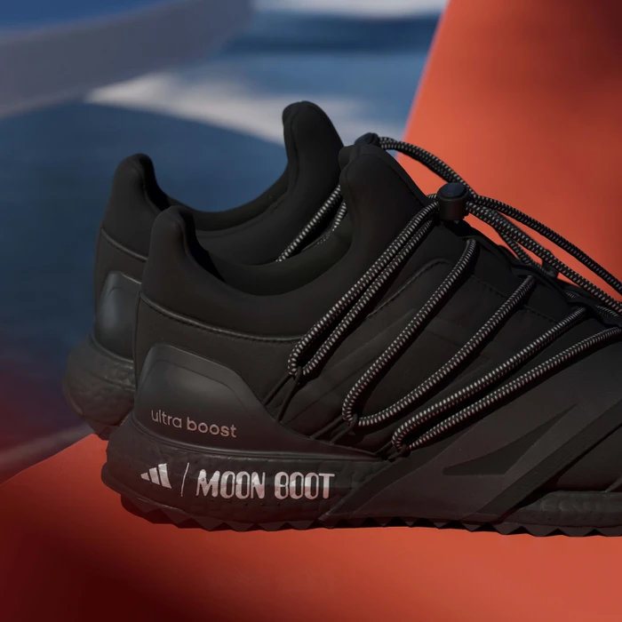adidas x Moon Boot Ultraboost 1.0 core black/black reflective/semi lucid red
