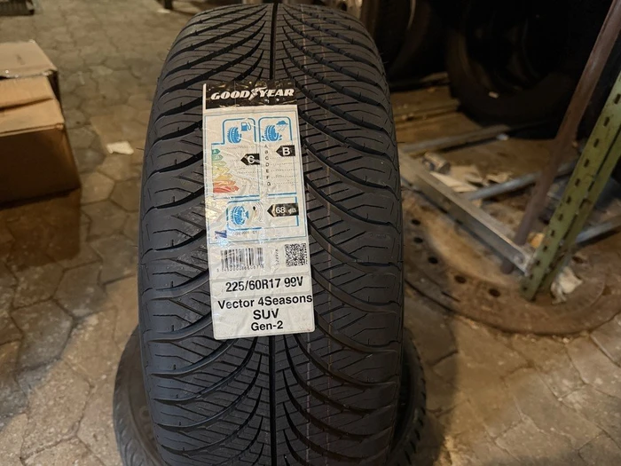 Goodyear Vector 4Seasons SUV Gen-2