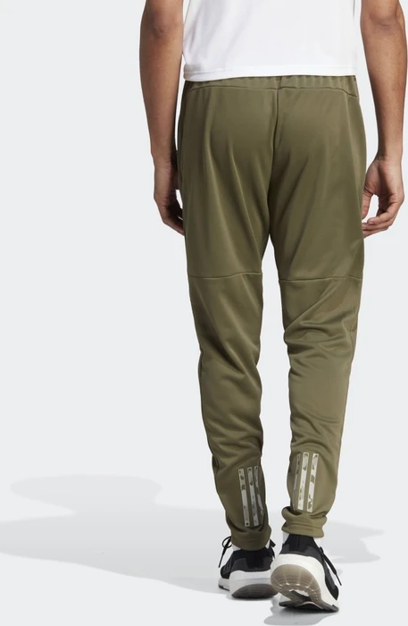 adidas Train Essentials Seasonal Woven Trainingshose lang olive strata/pulse lime (Herren)