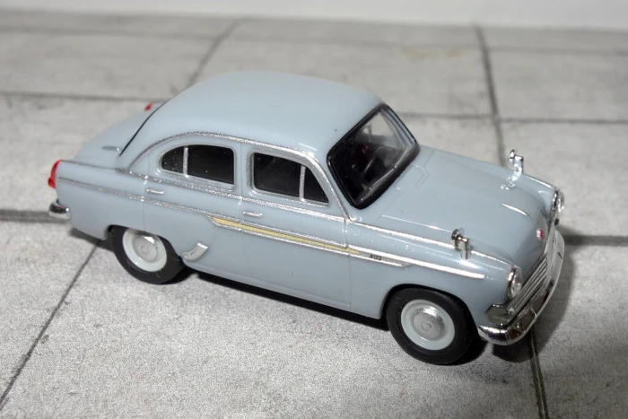 Herpa Moskwitsch 403 pastellblau