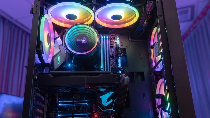AeroCool Graphite, Lüfter LED RGB, Glasfenster