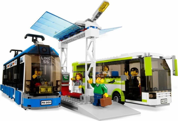 LEGO City Stadt - Große Bus- und Tramstation