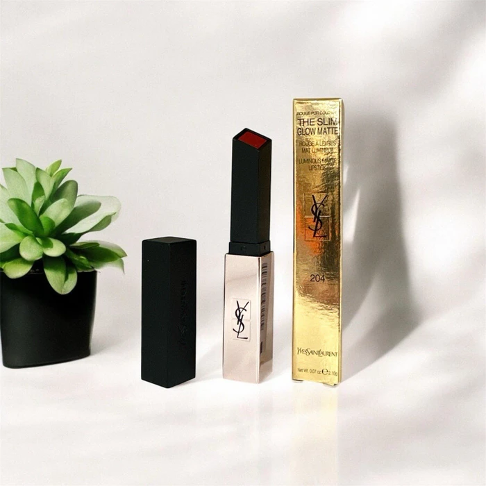 Yves Saint Laurent Rouge Pur Couture The Slim Glow Matte Lippenstift 204 Private Carmine, 2.1g