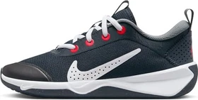 Nike Omni Multi-Court dark obsidian/smoke grey/bright crimson/white (Junior)