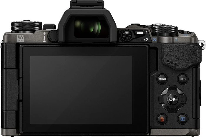 Olympus OM-D E-M5 Mark II Limited Edition titan mit Objektiv M.Zuiko digital ED 14-150mm 4.0-5.6 II