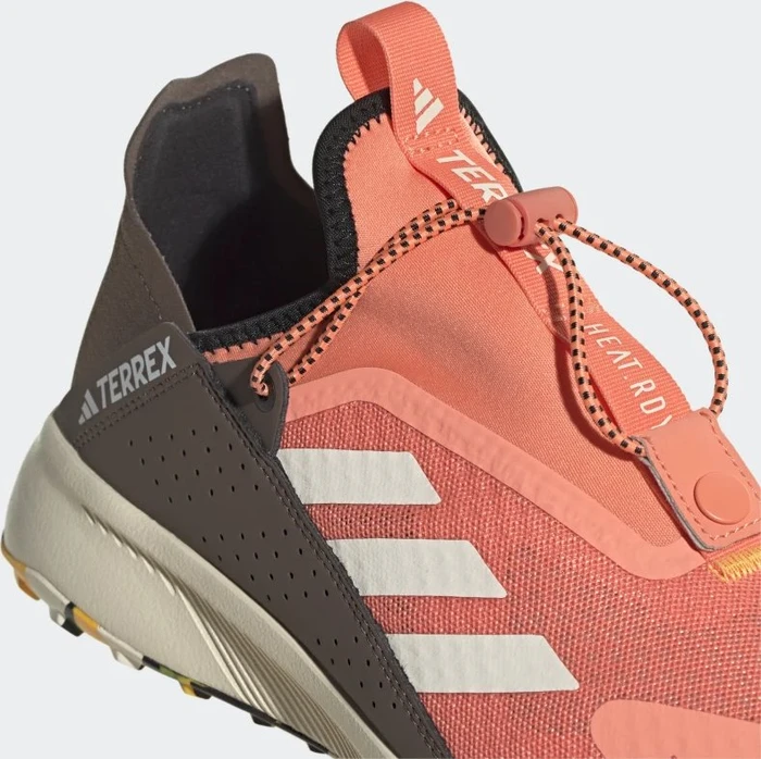adidas Terrex Voyager 21 Slip-On Heat.RDY Travel coral fusion/wonder white/solar gold (Herren)
