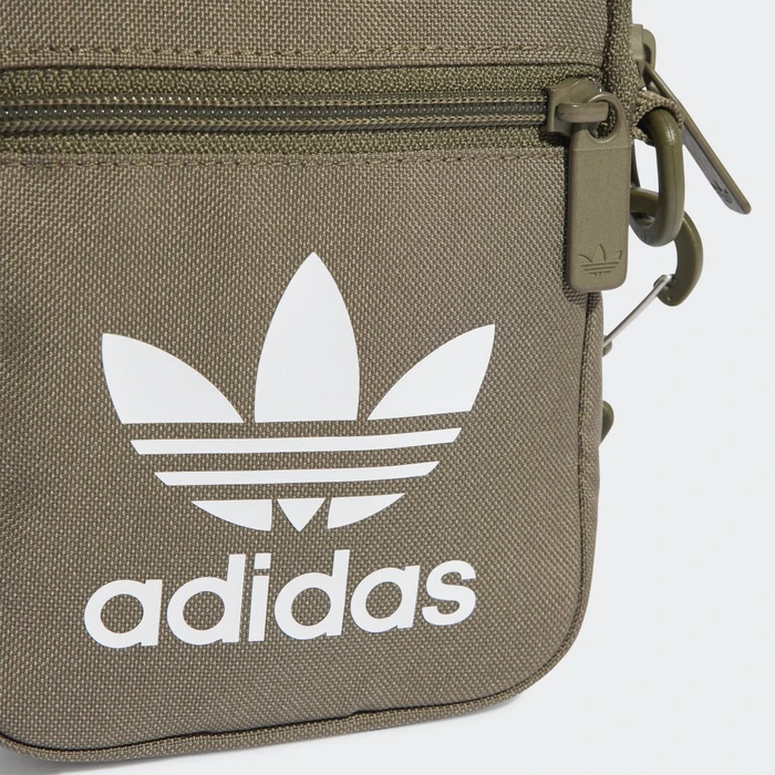adidas Adicolor Classic Festival Umhängetasche olive strata