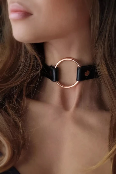 Rosy Gold Nouveau Choker