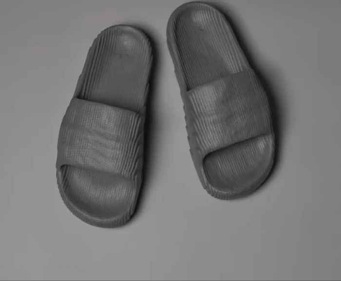 adidas Adilette 22 grey five/core black