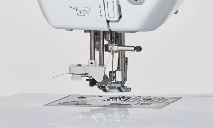 Brother Innov-is F560 Quilt- und Nähmaschine