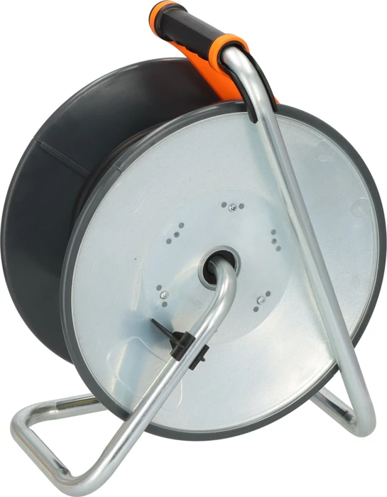 Brennenstuhl professionalLINE SteelCore Kabeltrommel, Schuko auf 4x Schuko, 33m, IP44, H07RN-F 3G1,5