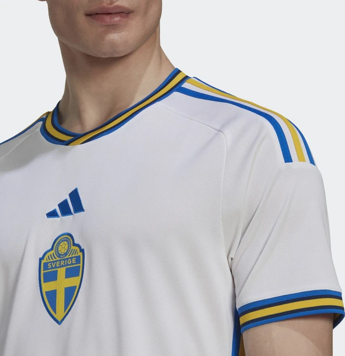 adidas Schweden 22 Auswärtstrikot white/glow blue (Herren)