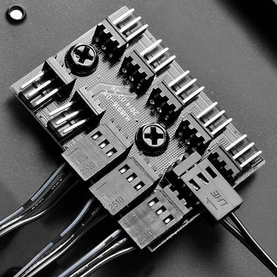 SilverStone Primera PM01 titanium, Acrylfenster